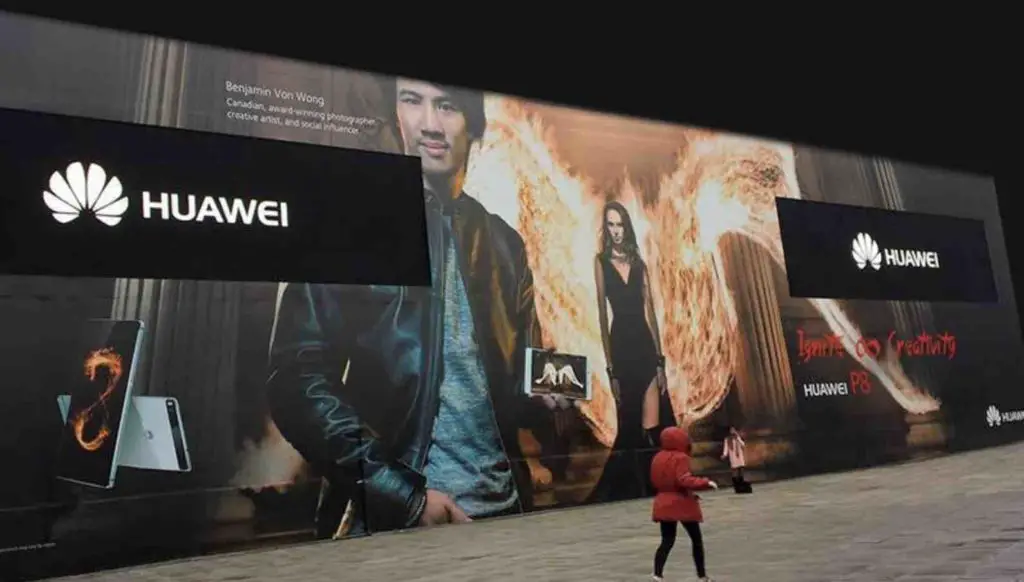 Benjamin Von Wong - Huawei global campaign - fire angel with wings