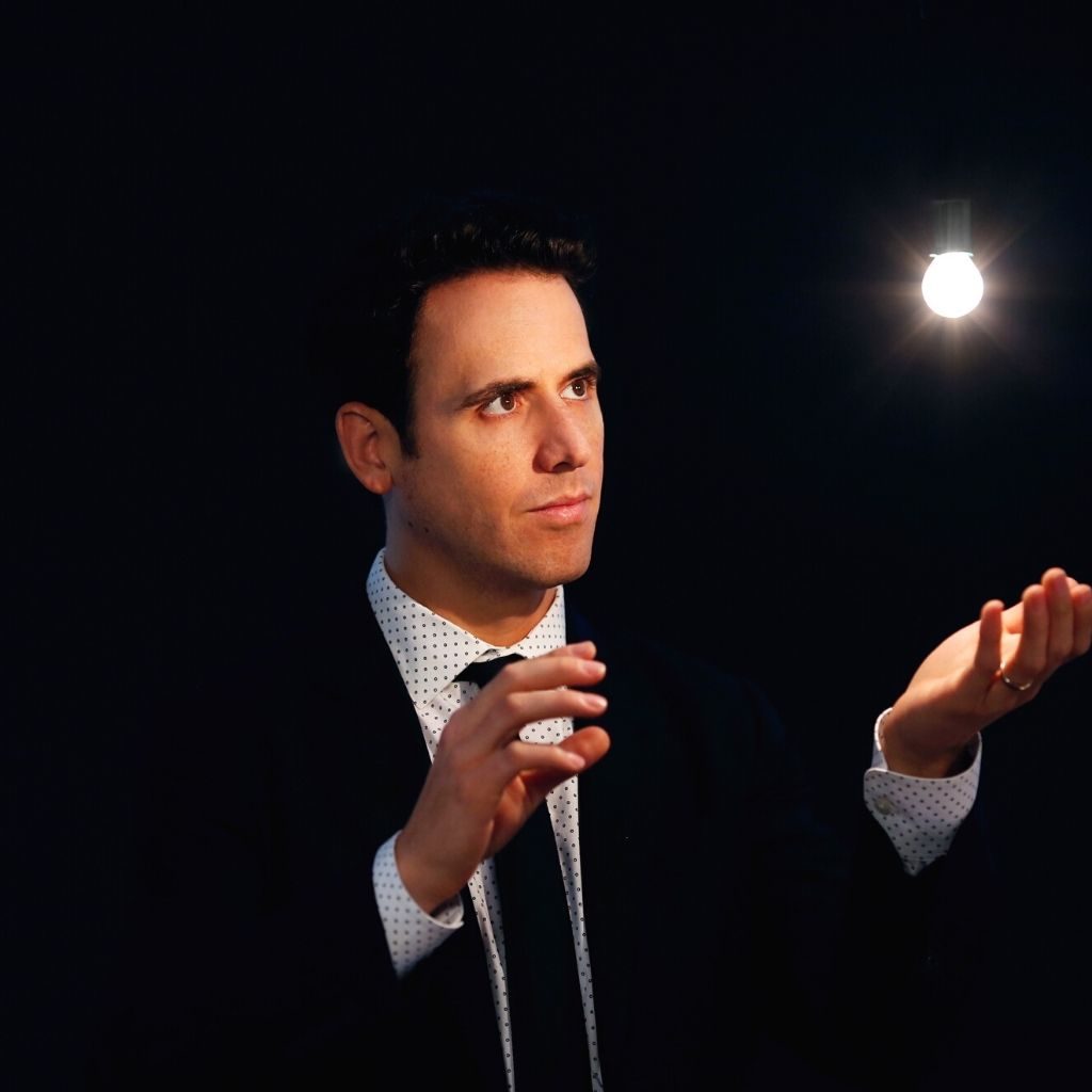 Oz Pearlman - Israeli American, Emmy-Award Winning Mentalist, Magician & Finalist of America's Got Talent Season 10 in 2015